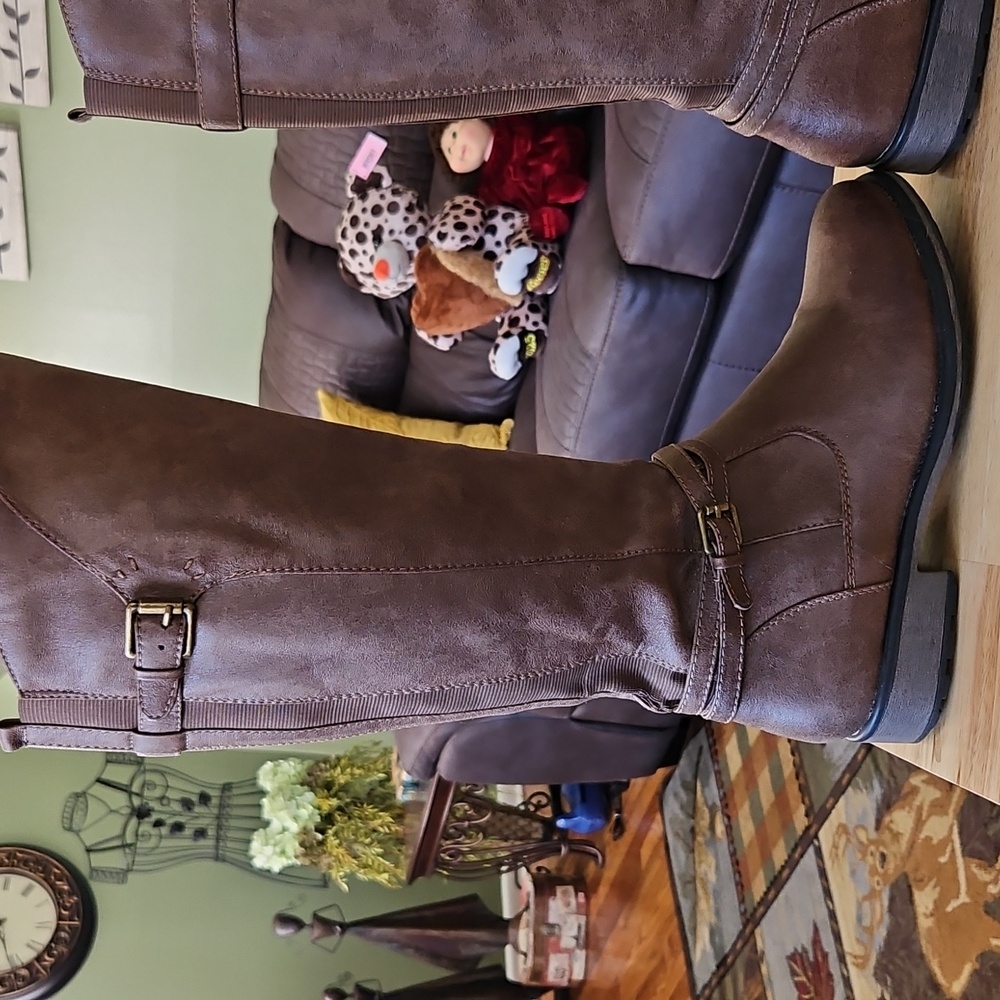 Bare Traps Boots - Picture 4 of 9